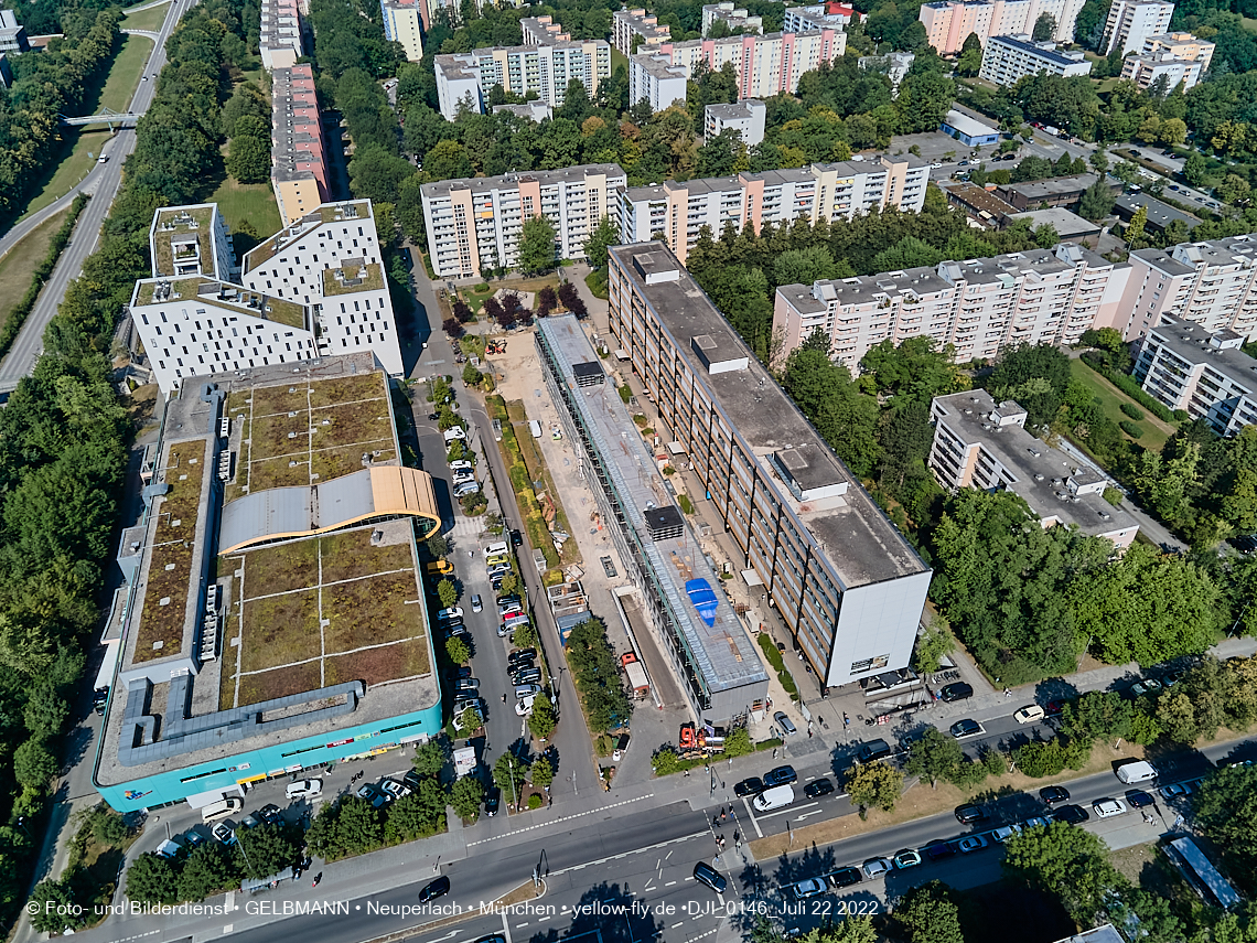 22.07.2022 - Plettzentrum und Montessori Schule in Neuperlach